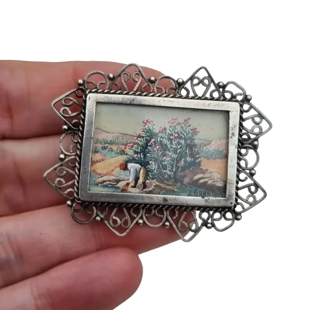 French brooch in silver with miniature painting signed by j. Granion.
