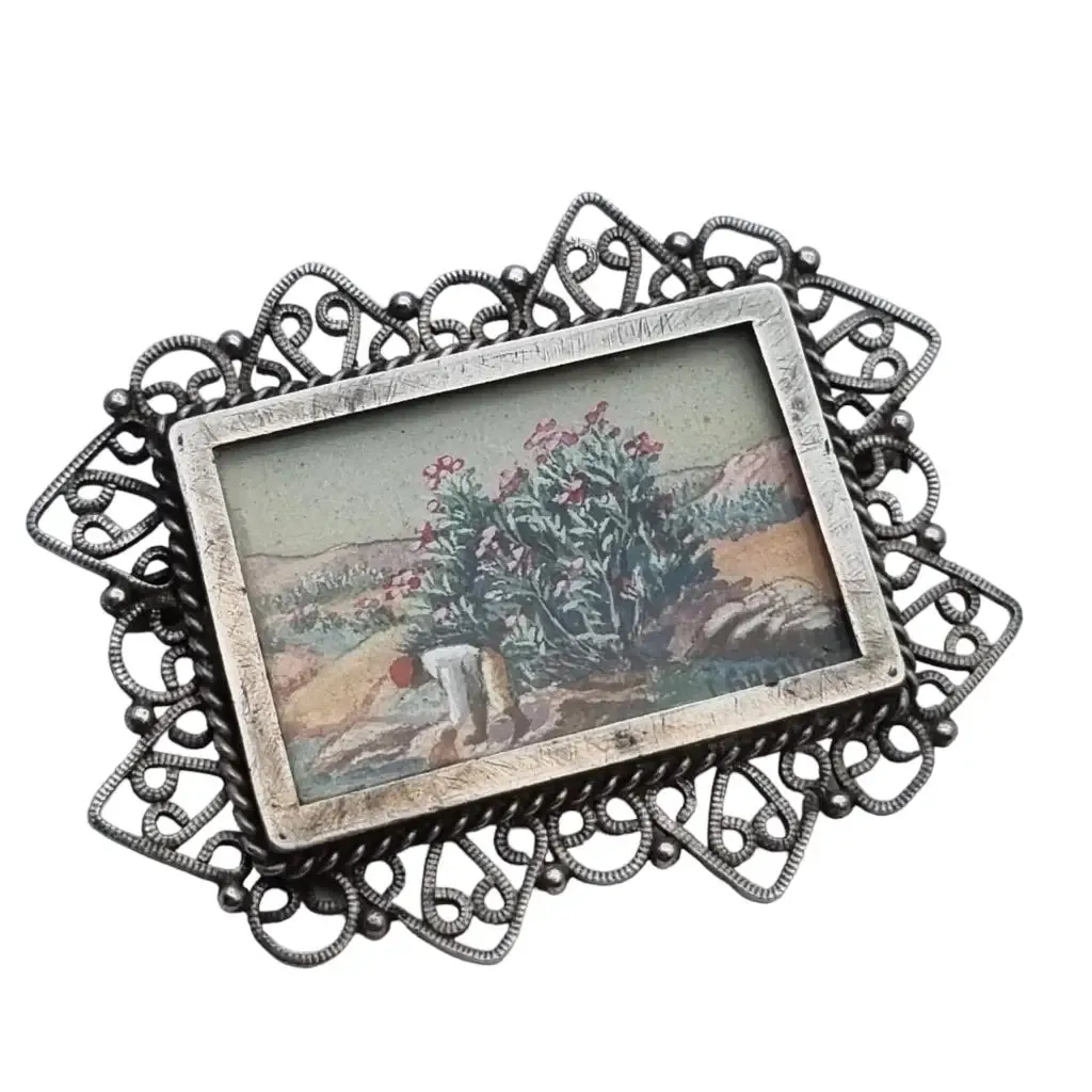 French brooch in silver with miniature painting signed by j. Granion.
