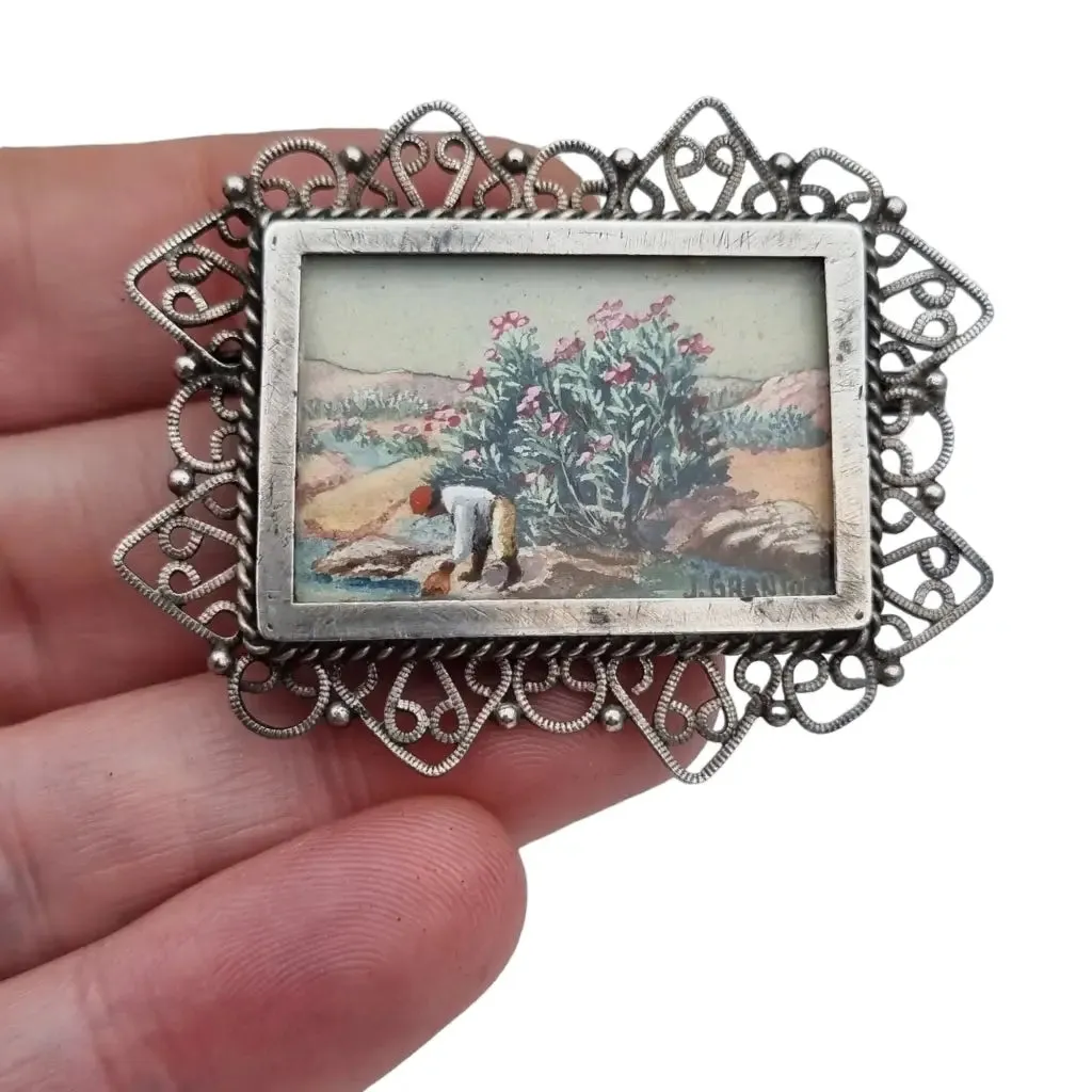 French brooch in silver with miniature painting signed by j. Granion.
