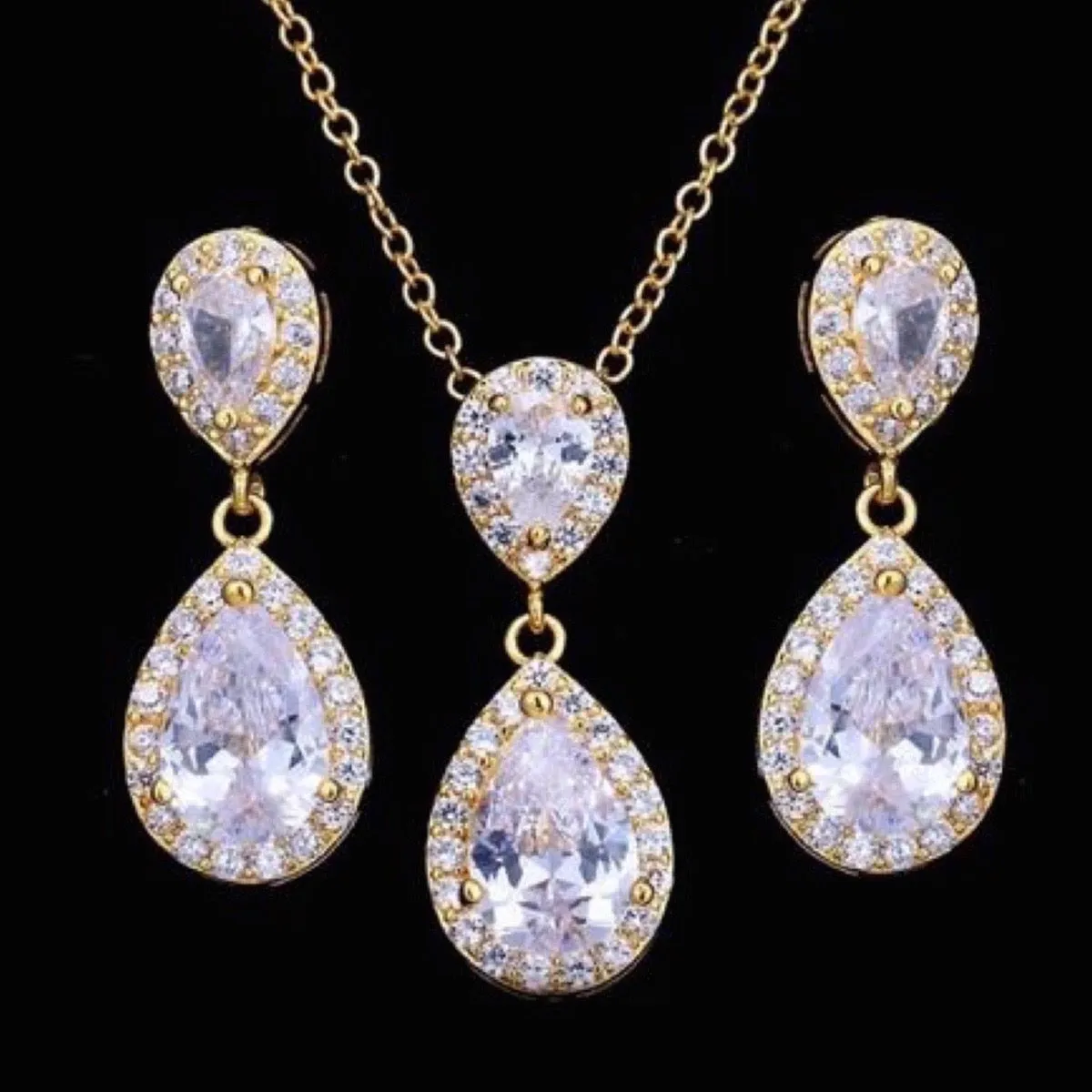 "Renee" - Cubic Zirconia Bridal Jewelry Set - Available in Silver, Rose Gold and Yellow Gold