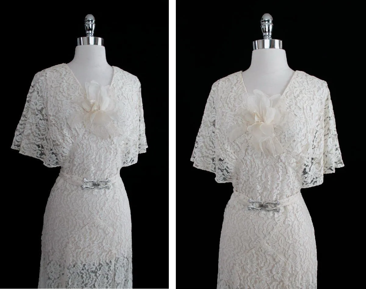 Vintage 30's Antique White Lace Wedding Special Occasion Gown Dress M